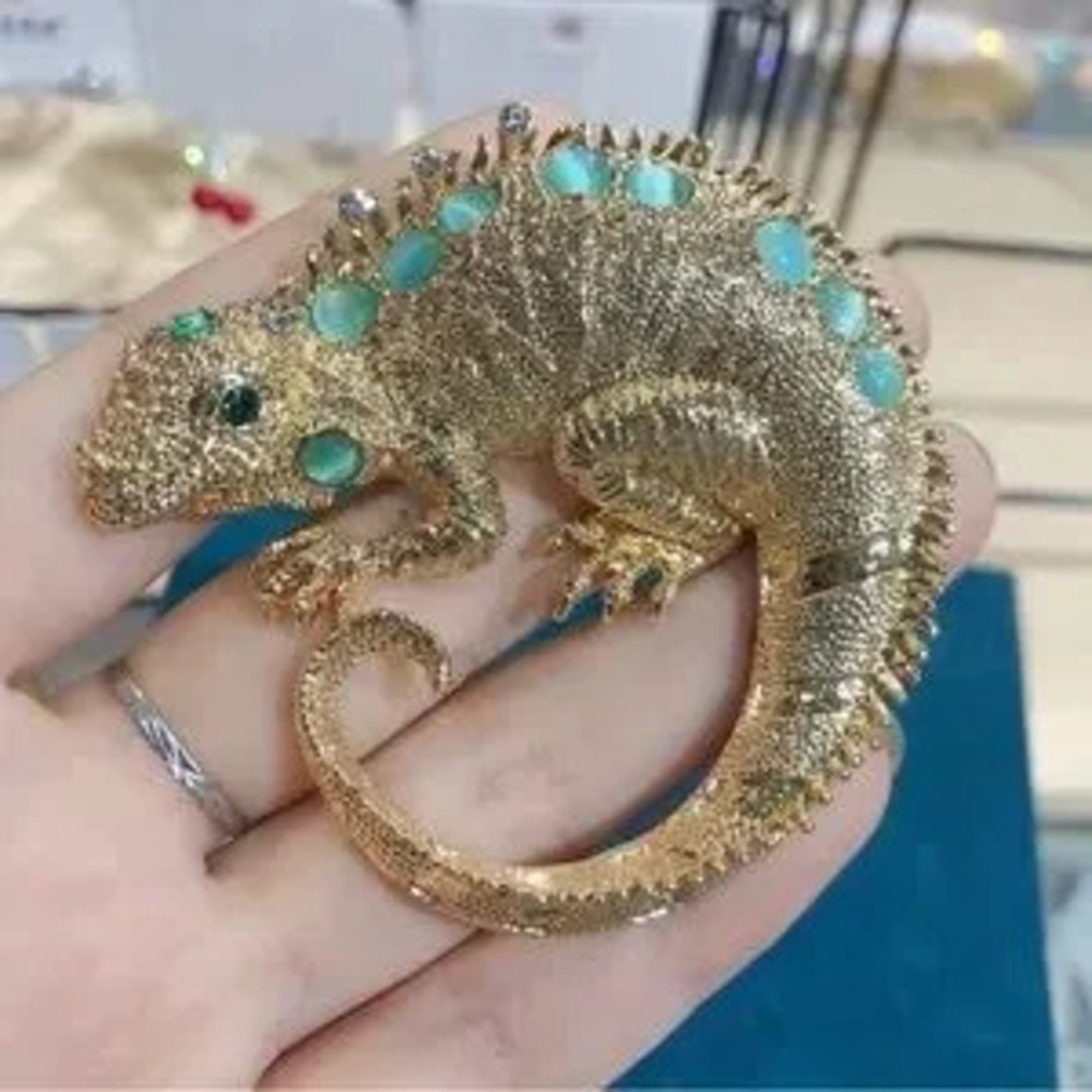 Gold and Turquoise Iguana Brooch